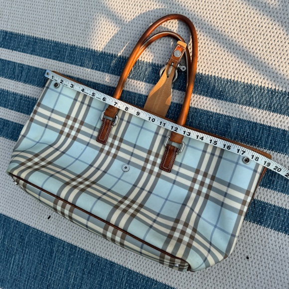 BURBERRY Vintage Blue Nova Check Convertible TOTE💙🔥HUGE! 19x10x6”🔥EVC🔥RARE🔥 - Picture 4 of 17
